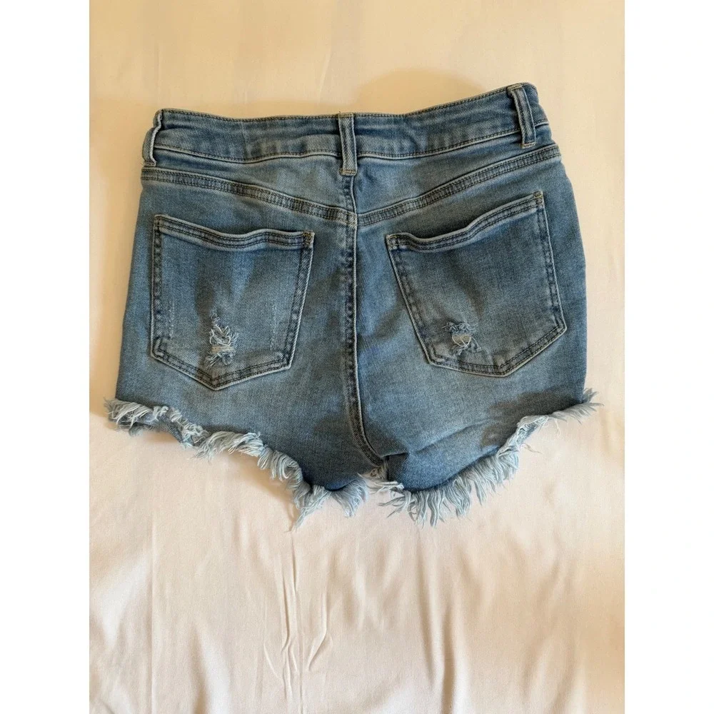 Wax Jean Women Distressed High Waisted Denim Shorts Light Wash Frayed Hem Size L
